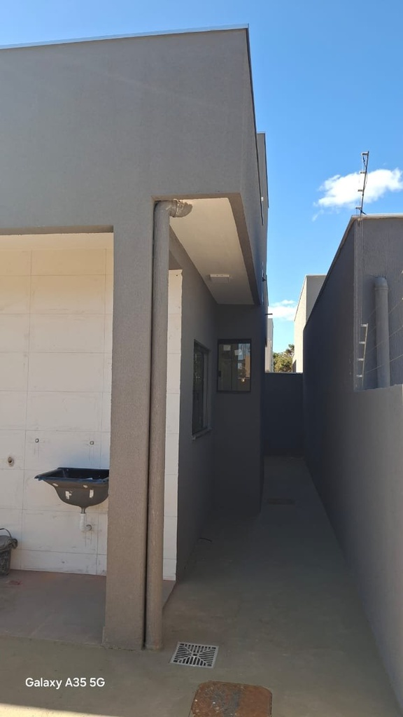 residential-/-home-2-quartos-60m2-jardim-do-inga-luziania-go