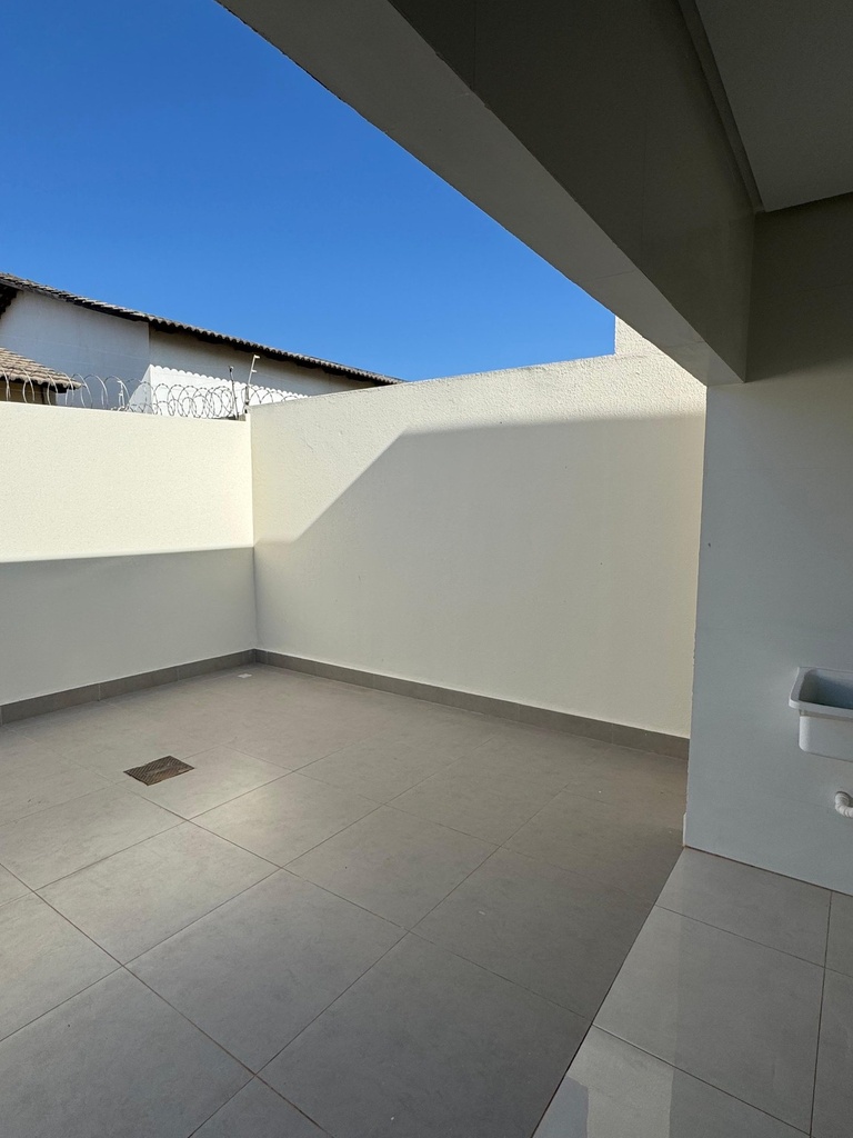residential-/-home-3-quartos-60m2-jardim-das-americas-formosa-go