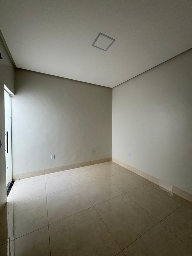 residential-/-home-3-quartos-60m2-jardim-das-americas-formosa-go