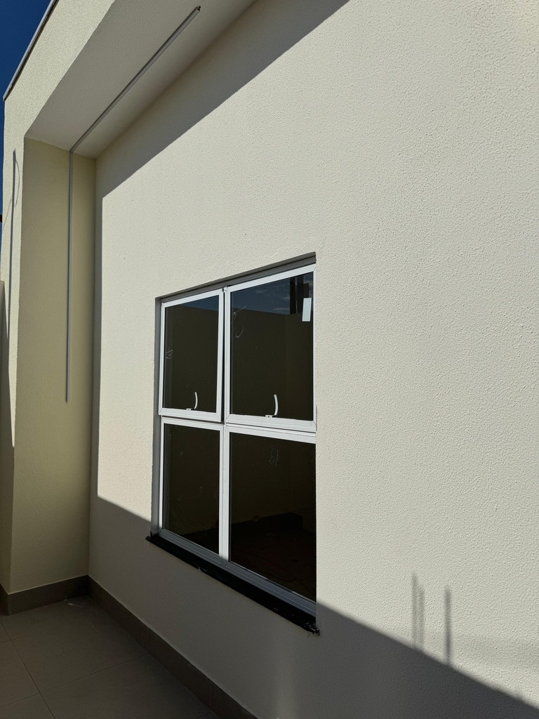 residential-/-home-3-quartos-60m2-jardim-das-americas-formosa-go