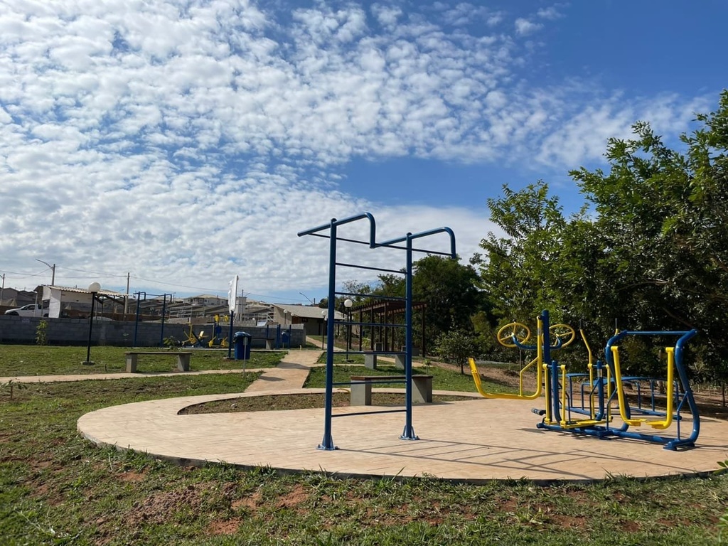 residential-/-home-jardim-do-inga-luziania-go