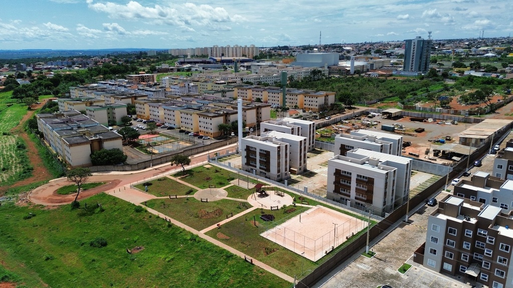 residential-/-apartment-parque-estrela-dalva-ix-luziania-go